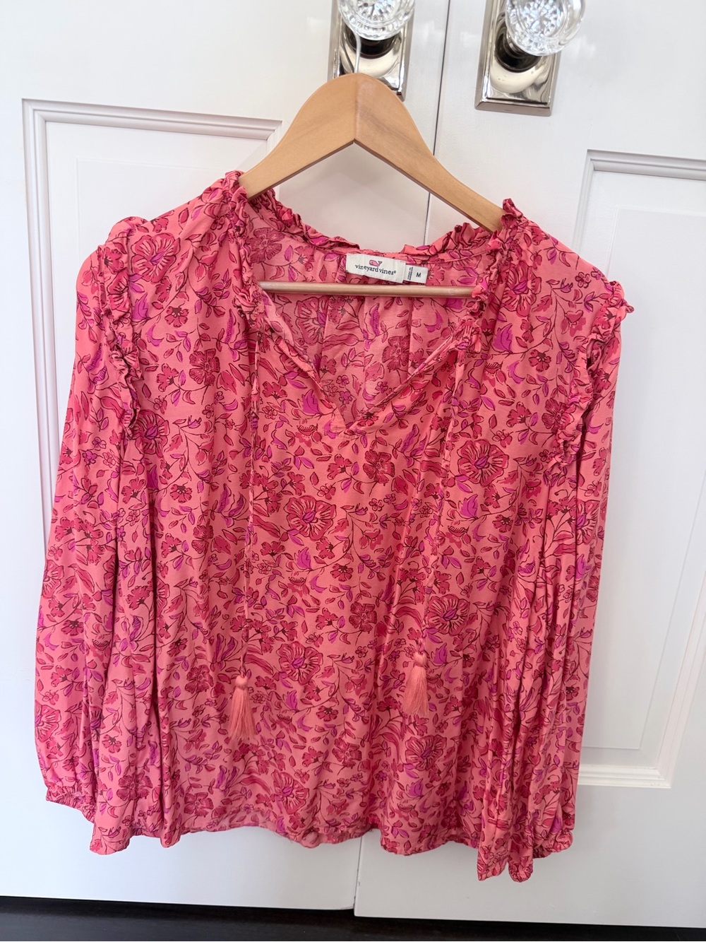 Vineyard Vines Floral Ruffle Blouse – Women’s Medium